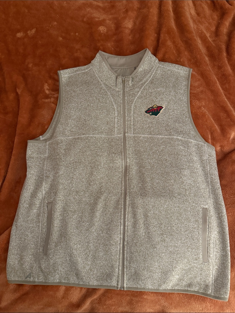 Antigua Men's Minnesota Wild Heather Gray Zip-Up Fleece Vest